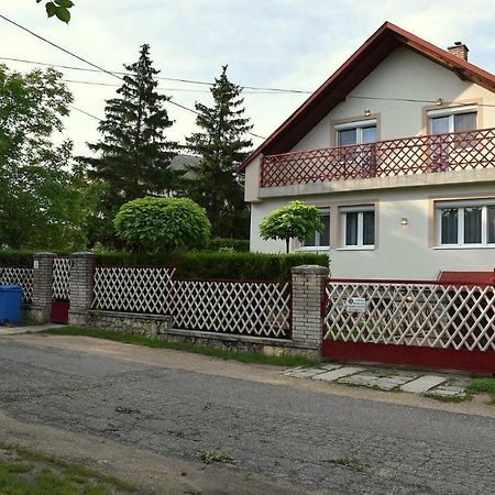 Tanay Vendeghaz Villa Balatonfured Luaran gambar